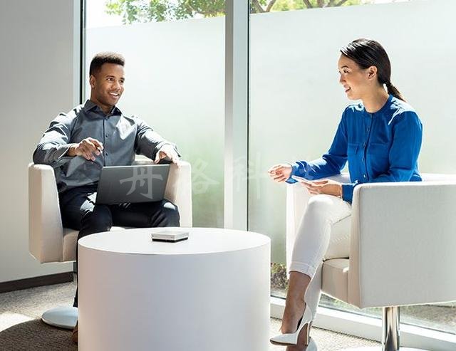 餐廳也能當會議室，只需要Polycom